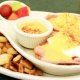 Eggs Benedict - Ham & Tomato